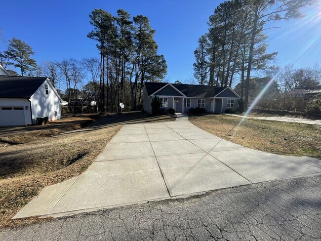 Foto del edificio - 2 bd 2 ba Duplex