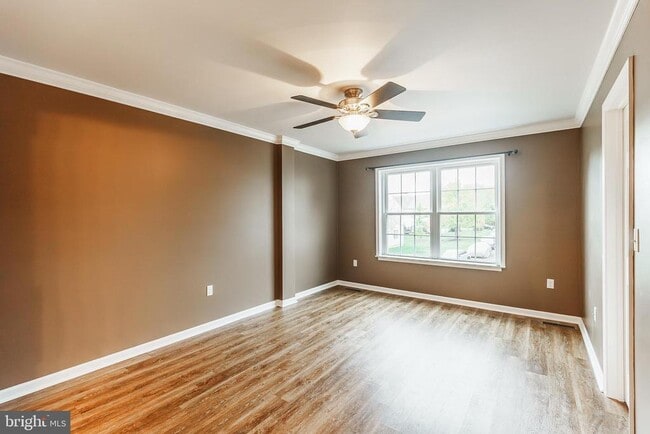 Building Photo - 151 Vernon Ct