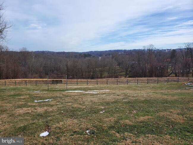 Building Photo - 119 Mt Airy Rd