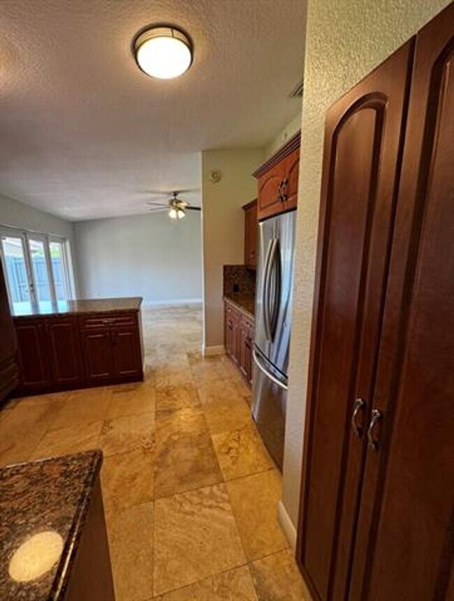Foto del edificio - 3681 SW 132nd Pl