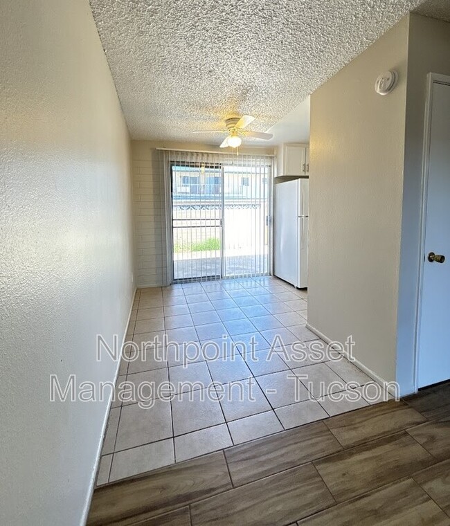 Foto del edificio - 1404 N Craycroft Rd