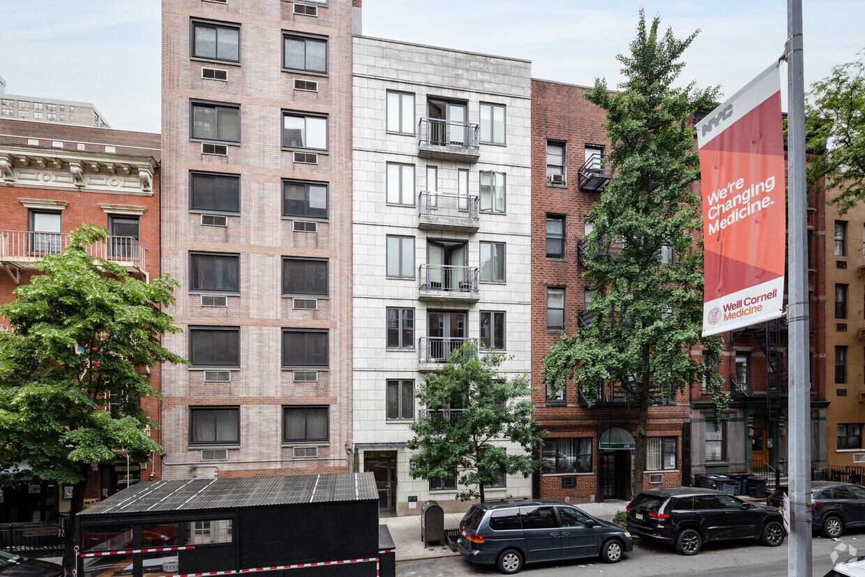 Primary Photo - 236 E 81st St