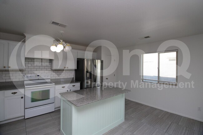 Foto del edificio - 1882 W Rd Agent St