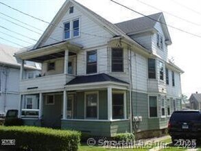 Building Photo - 110 Shippan Ave