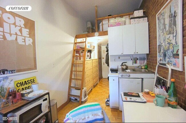Foto del edificio - 103 W 70th St