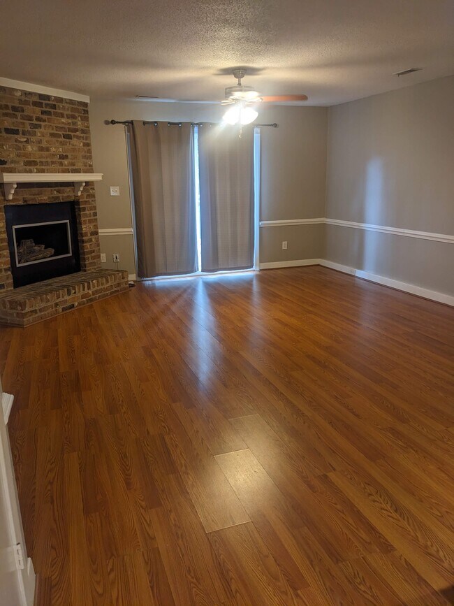Foto del edificio - 3501 Christopher Dr NW