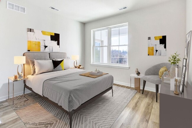 Interior Photo - Kinsley