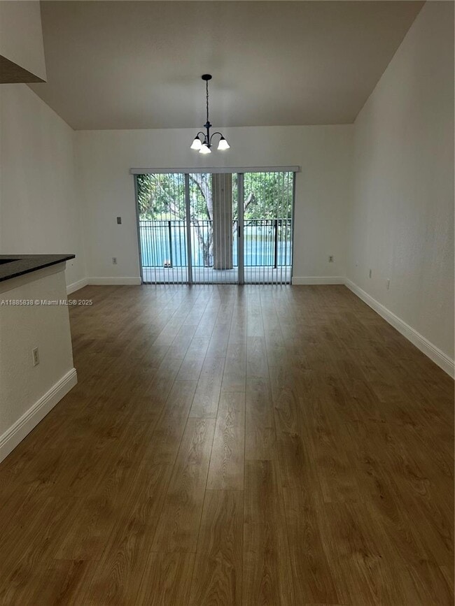 Building Photo - 2549 Centergate Dr