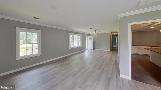 Building Photo - 4685 Cedar Pl