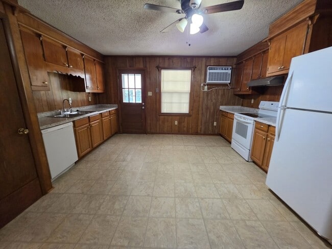 Foto del edificio - 5386 Franklin Rd
