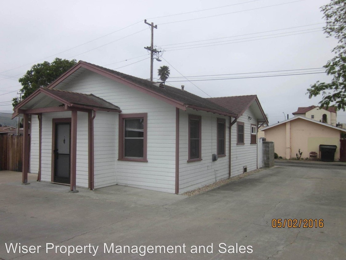 509 N F St, Lompoc, CA 93436 Condo for Rent in Lompoc, CA