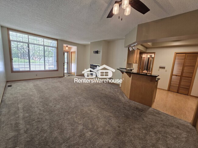 Foto del edificio - 10962 Highland Rd