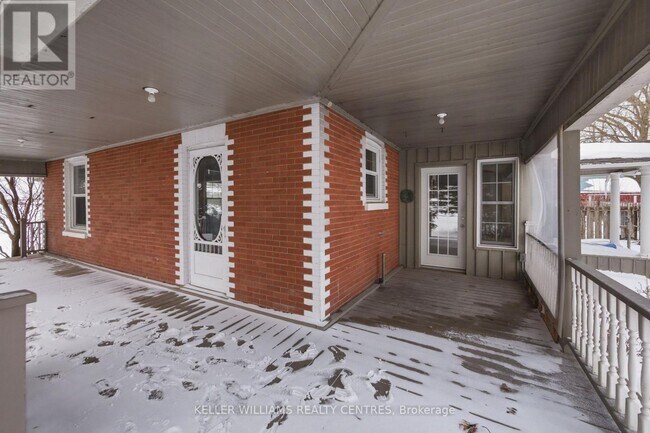 Photo du bâtiment - 3664 Line 8