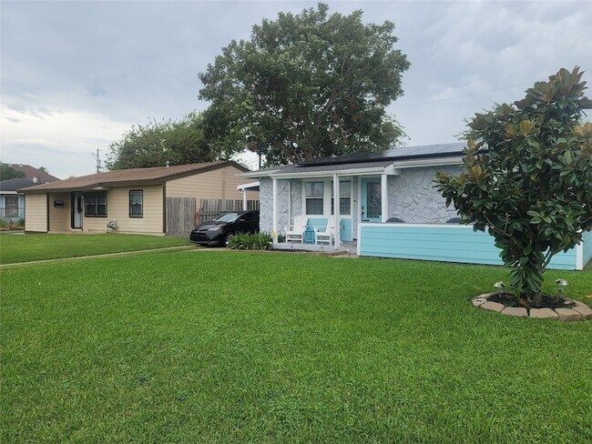 Foto del edificio - 5712 Borden Ave