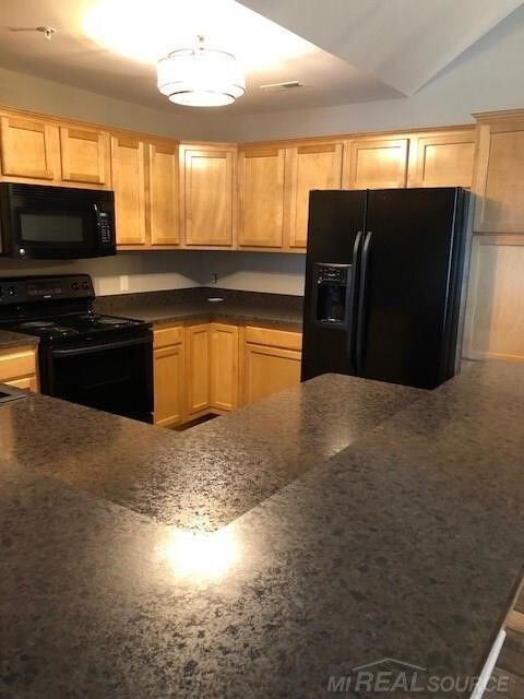 Building Photo - 34562 Northrup Dr