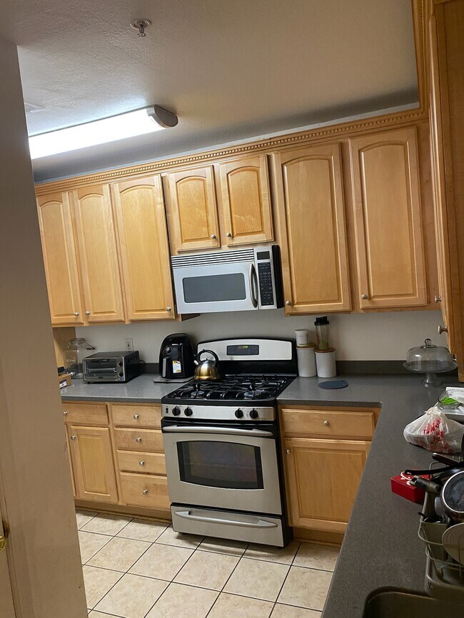 Building Photo - 2439 Coopers Branch Ct