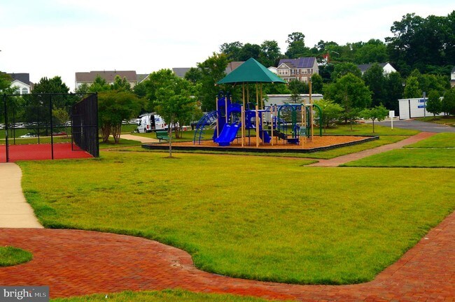 Foto del edificio - 16353 Gangplank Ln