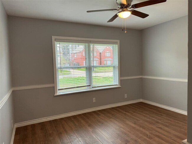 Foto del edificio - 501 Wilmington Dr