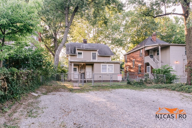 Foto del edificio - 2097 Summit St