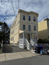 Building Photo - 184 Essex St
