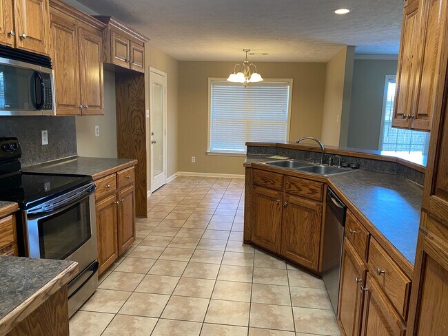 Foto del edificio - 2404 Lancashire Ln