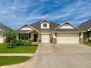 Building Photo - 13809 Limestone Ln