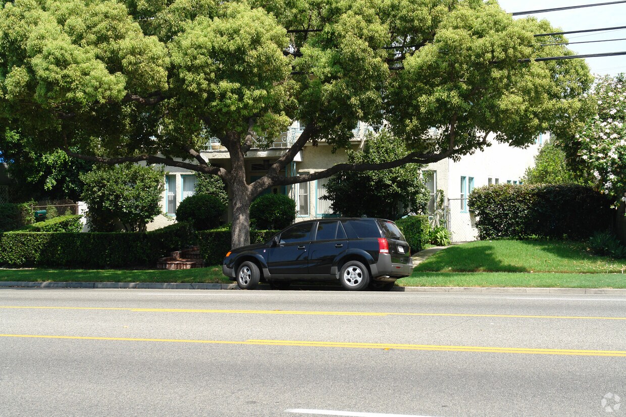 Foto principal - 425 W Alameda Ave