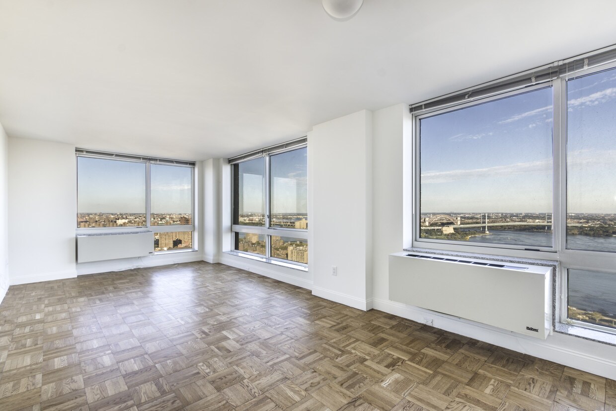 Foto principal - 217 E 96th St