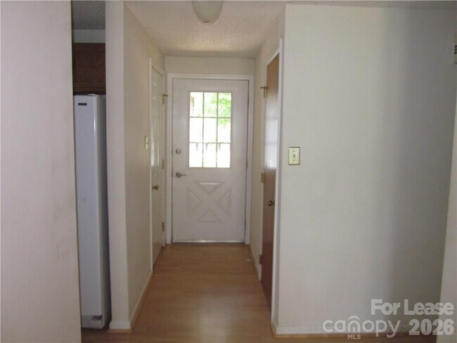 Foto del edificio - 11411 Misty Valley Ct