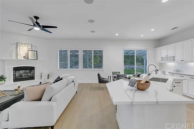 Foto del edificio - 24942 Greensbrier Dr