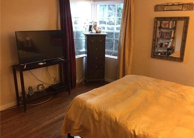 Foto del edificio - 3817 Cherry Ave