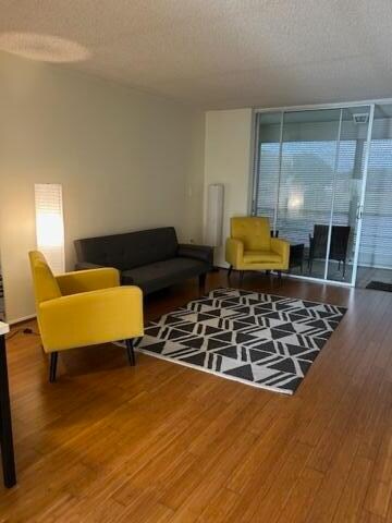 Foto del edificio - 8350 Sunrise Lakes Blvd