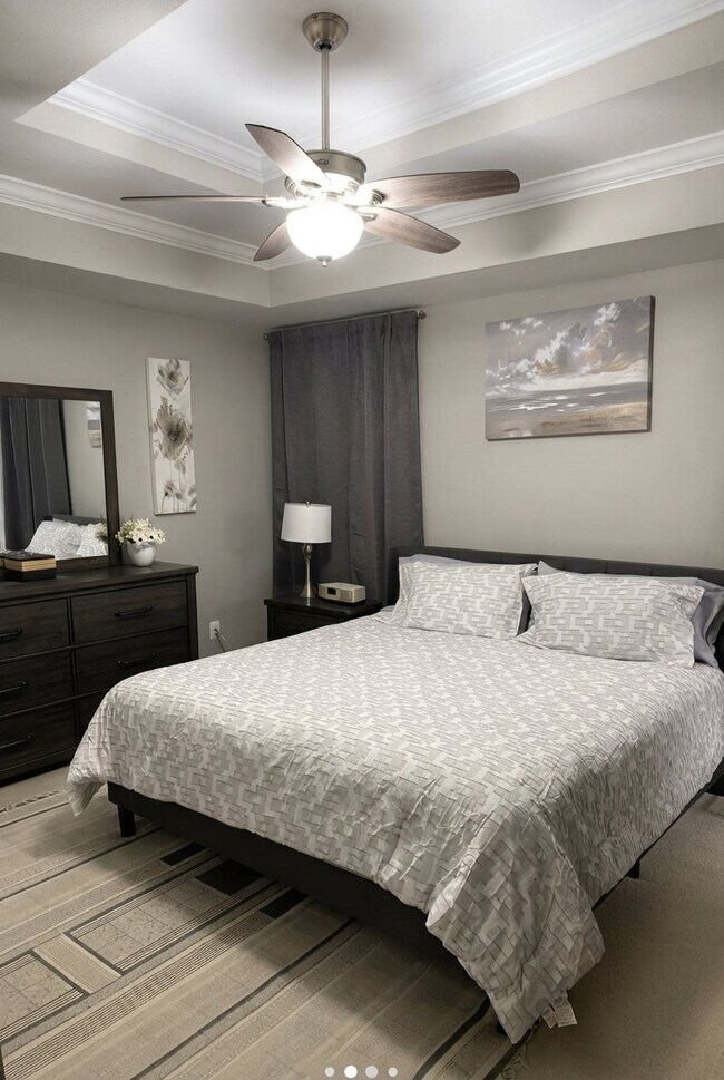 Foto del edificio - 36 Hollycrest Blvd