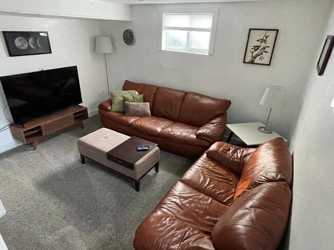 Building Photo - 9949 Sego Lily Dr