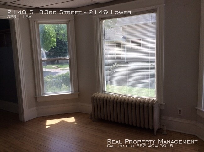 Building Photo - 3 Bedroom Lower 2149 S 83rd