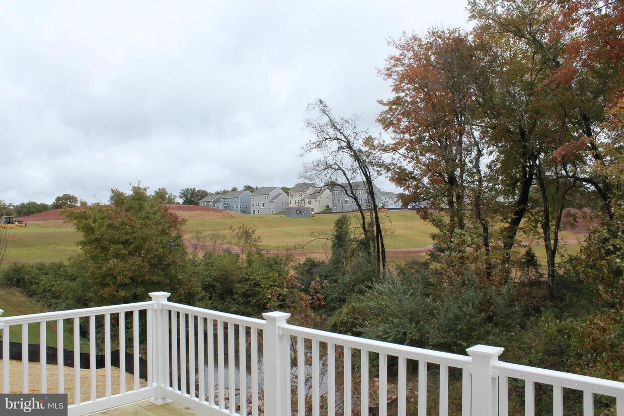Primary Photo - 10665 Hinton Way