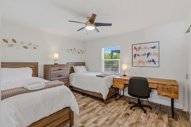 Foto del edificio - 3911 W Cleveland St