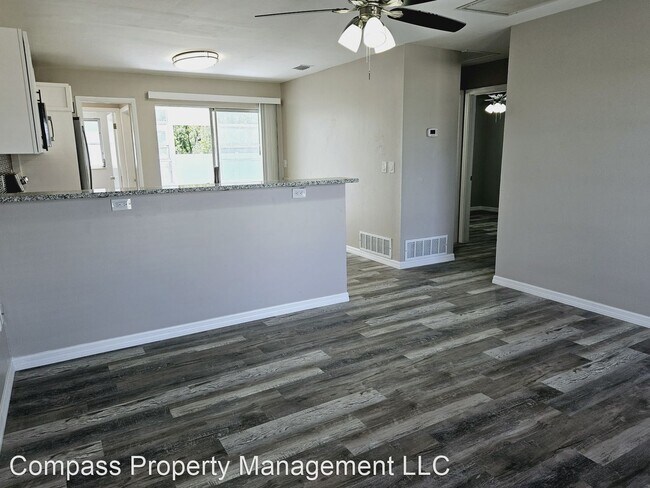 Building Photo - 2 br, 1.5 bath House - 504 Briarwood Road