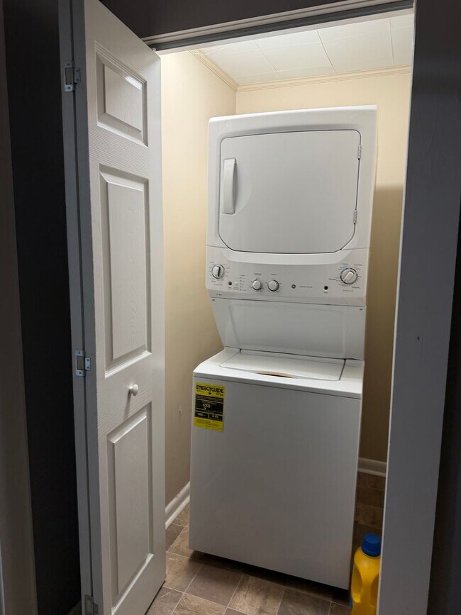 Foto del edificio - 2 Bedroom / 1 Bath Home Bristol, TN