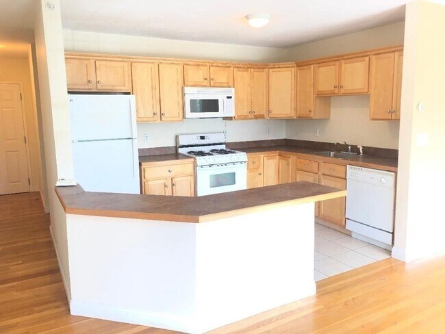 Building Photo - 111 Lancaster St