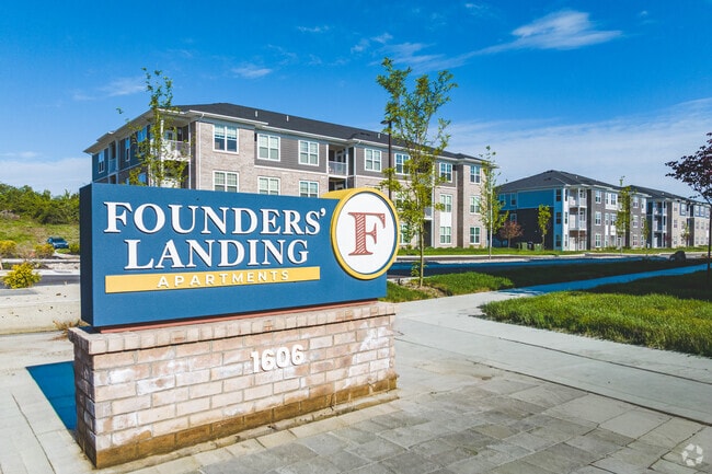 Building Photo - Founders Landing Apartments
