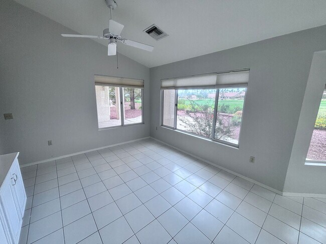 Foto del edificio - SUN CITY SUMMERLIN 1-STORY ON GOLF COURSE ...