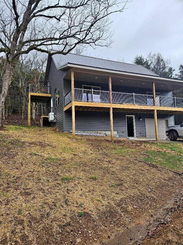Primary Photo - 550 Creek Bluff Rd
