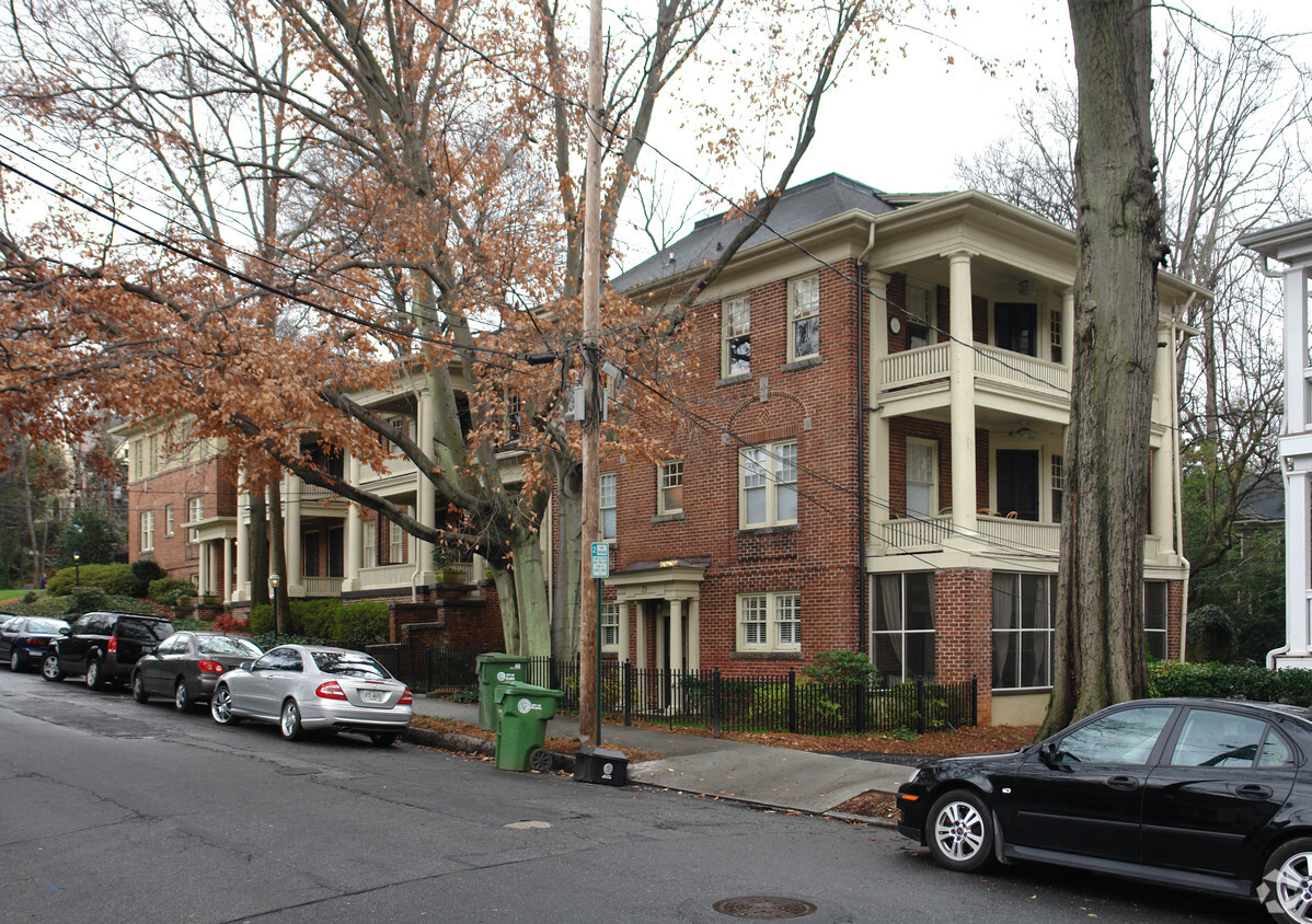 Building Photo - The Maryland