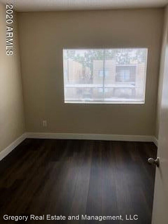 Building Photo - 2808 E Le Marche Ave