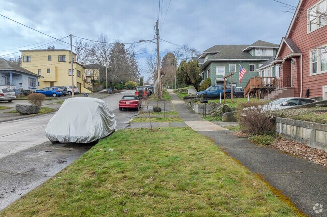 Building Photo - 1226 Gregory Way