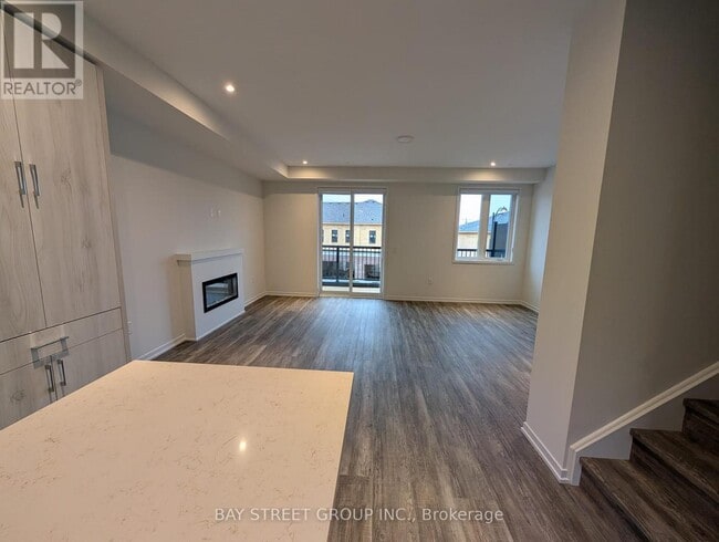 Building Photo - 23 Helmkay Ave