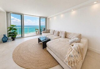 Building Photo - 3140 S Ocean Dr