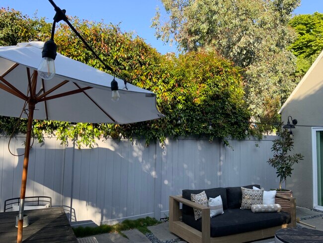 Foto del edificio - 12152 Dunoon Ln