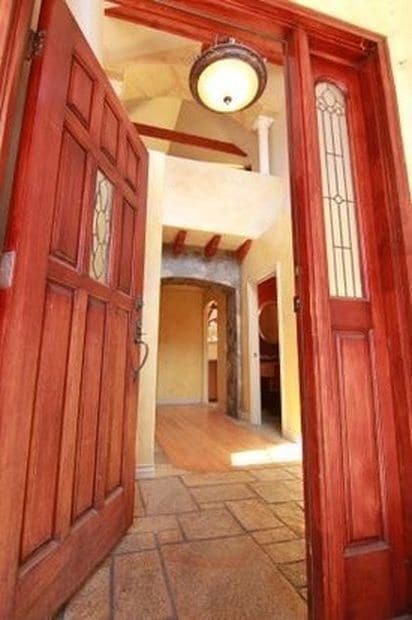Entry - 12707 Califa St